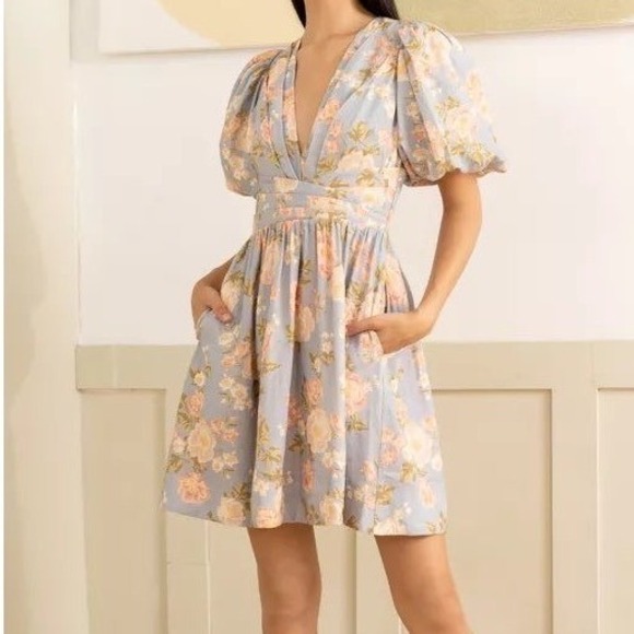 Yumi Kim Dresses & Skirts - Yumi Kim Gayle Dress Sz XS Blue Pink Linen Blend Floral Puff Sleeve V Neck Midi